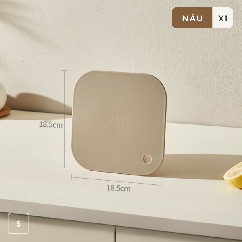 Thớt nhựa kháng khuẩn cao cấp 3 kích thước có móc treo chống trượt tốt - DXCBKK01NS